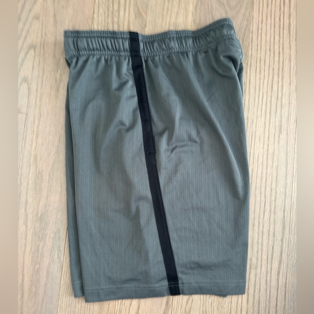 Under Armor Gray Men's Shorts with Black Stripe. Small Men
